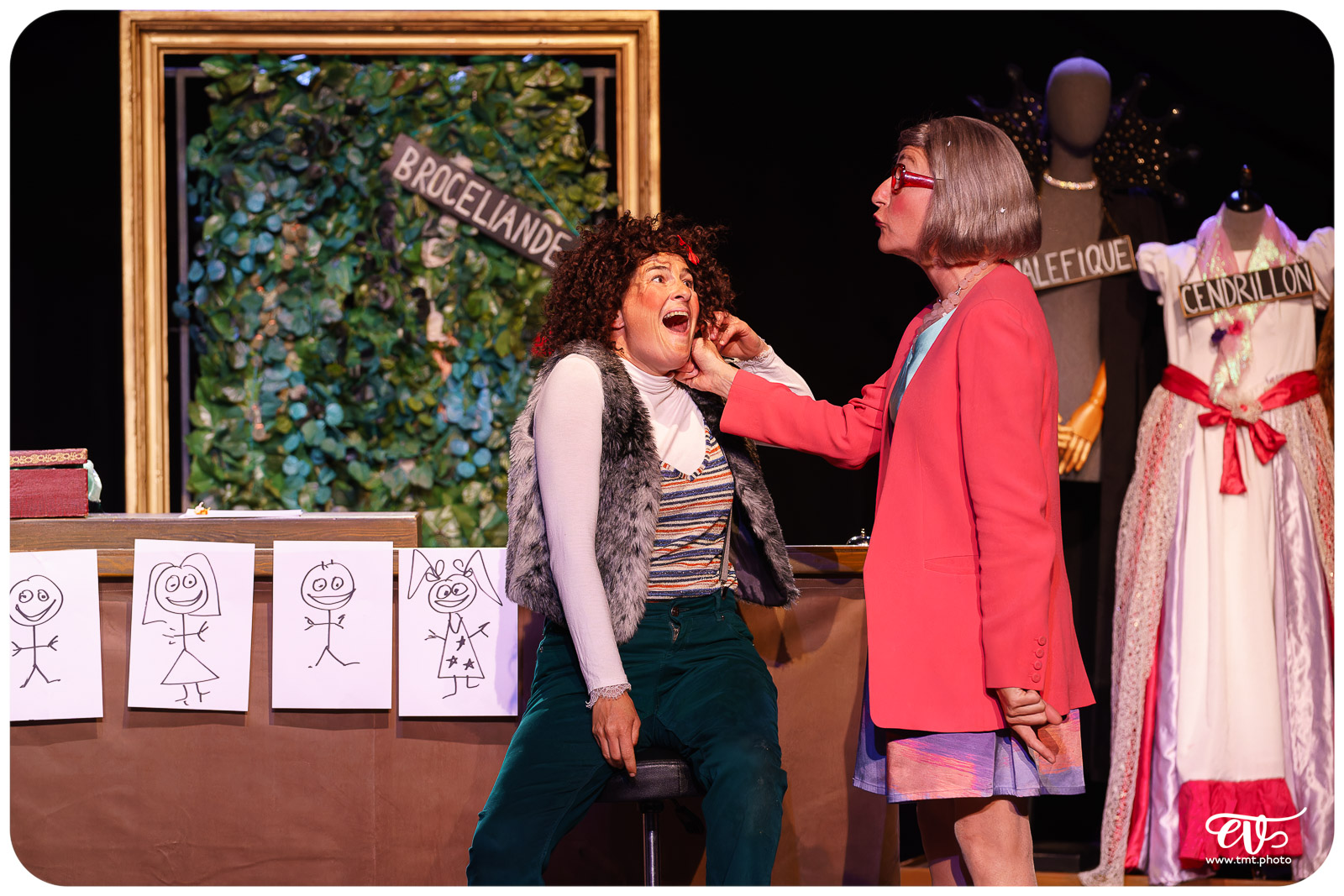 ON VOUS RACONTE DES HISTOIRES (CIE DU DÉTOUR)